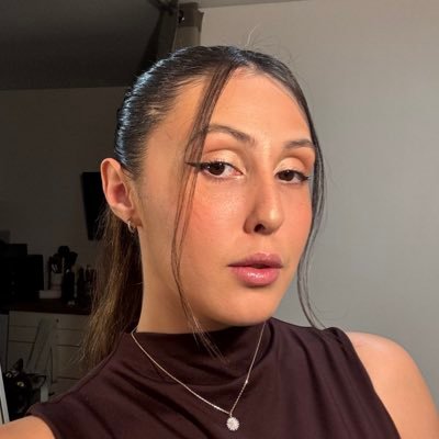 giuliadmts's profile picture. 111