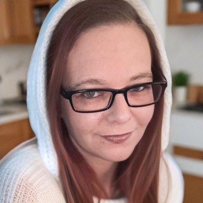 theRavynVale's profile picture. YA fantasy author forging worlds of fire, fate, and forbidden magic. Creator of The Fire Court Saga. Step into the flame. 🔥✨