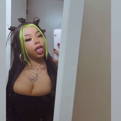 YourQueenMaddie's profile picture. ✨blasian Goddess ✨ Findom |$30 tribute |•19|nature girly at heart🤍🍓•size 8🦶🏽 You’re not here to speak. You’re here to sit, stay, and pay.