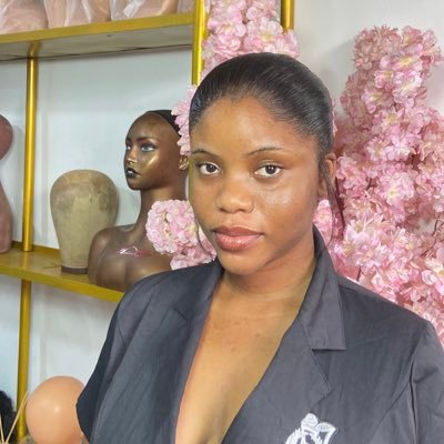 esieduf's profile picture. If God shuts a door, worship even in the hallway”