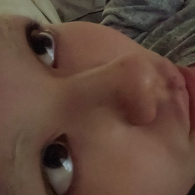 nailakikuchi's profile picture. bipolar june gemini lesbian and middle child