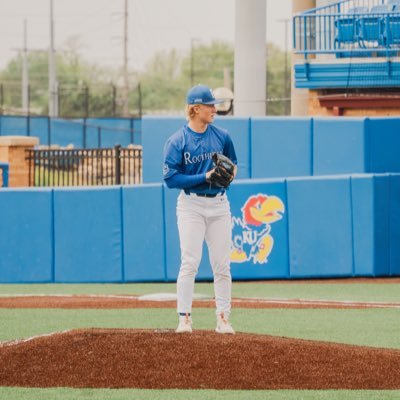 MGillespie_'s profile picture. 2027 Rockhurst/RHP/Building Champions/ (913)-617-9385