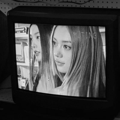 vintagejamesus's profile picture. multistan ˃ 𖥦 ˂ zhao yufan & megan skiendiel based ⊹˚. ♡.𖥔 ݁ ˖