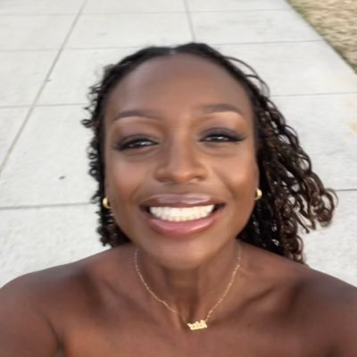 cristhell__'s profile picture. 🇭🇹 | just here, somewhere…