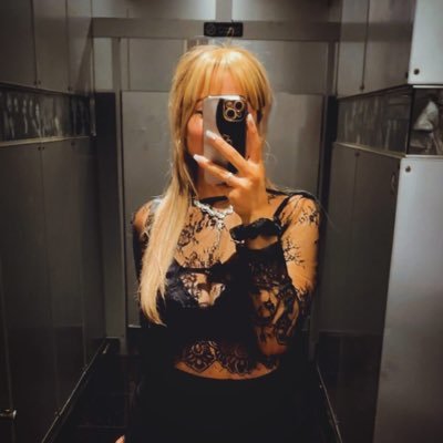 __sundaze's profile picture. 1111 virgo 𖤓 gemini ☾ isfj ~ bangtan, atz, oneus, xikeys, 🐈‍⬛👁️ ~.𖥔 ݁ ˖⁀➴