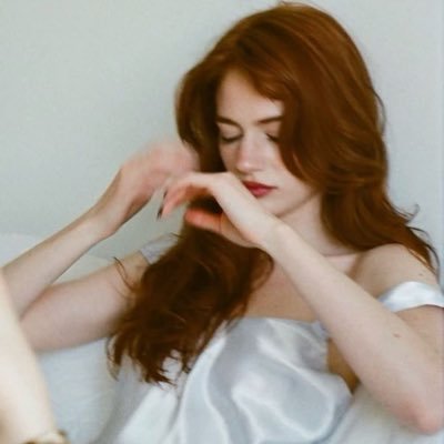 chvrmingbee's profile picture. 𝙞 𝙡𝙤𝙫𝙚 𝙬𝙝𝙚𝙣 𝙮𝙤𝙪 𝙨𝙘𝙧𝙚𝙖𝙢 𝙢𝙮 𝙣𝙖𝙢𝙚 𝙗𝙚𝙘𝙖𝙪𝙨𝙚 𝙞 𝙙𝙧𝙞𝙫𝙚 𝙮𝙤𝙪 𝙘𝙧𝙖𝙯𝙮.