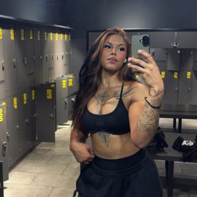 MadameBiceps's profile picture. https://t.co/uWvgEm31wl