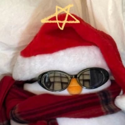 mightypengwing's profile picture. 