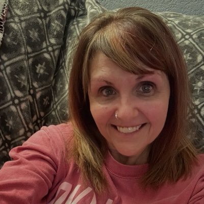 NLee8566's profile picture. Just a born & raised old school Okie girl who is obsessed with OU football 🏈. 💯 RN to our wonderful Veterans 💕 🇮🇹. GEN X/ ‘66 model. ❤️❤️❤️