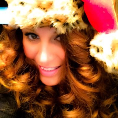 Supersonic_Red's profile picture. RufaVelox “Si vis pacem, para bellum.” Train as if your life depends on it. Amor Fati ⚔️♥️🙏🏼 Aviatrix  Editor/Art Director/Consultant - IDPA ✈️🎸🏒🏎🔫