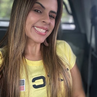 Pattyjoicie's profile picture. 💚💛🇧🇷Amo a vida❣️🤠Rodeio🎵Country🎶Sertanejo🎶 “Fã doente do Jorge&Mateus,desde meus 28 anos”❤️🤠🎶 Gateira 😻🐈 CASADA 💍👩🏻‍❤️‍👨🏻Deus acima de tudo🙏🏼