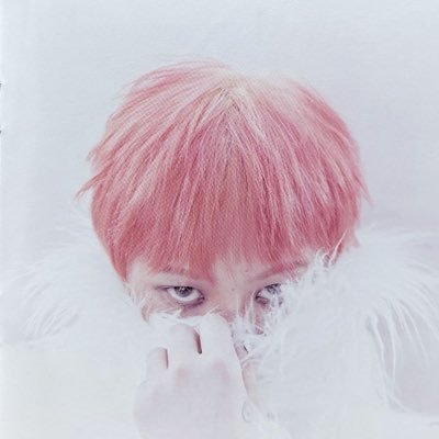 lenacyy_'s profile picture. bigbang, XG, p1h, njz, bp, gorillaz, illit, nmixx, billlie, f5ve, yves, marina, chuu, thangyu, animes, filmes, jogos, katseye, BL, GL, edits, fanfic, etc… ⋆˚꩜｡