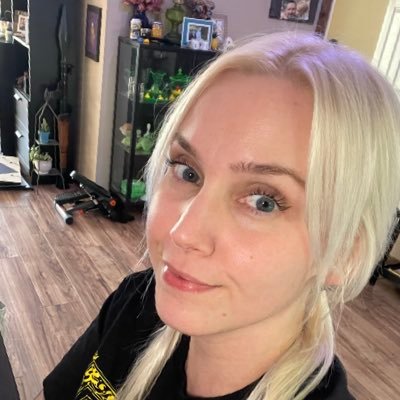 themonsterMW's profile picture. late diagnosis content. NOT a bot.Guilty of laughter.Jesters Privelege.  “Medically Interesting “