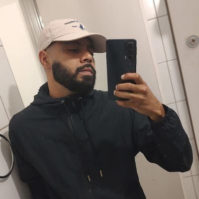 crfguii90's profile picture. 