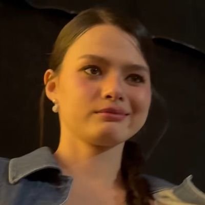 shashasidepiece's profile picture. i mostly yap about ml lo fb ~ gls and whatever gay shit i want 
back up @messinstresss