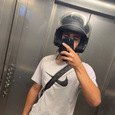 Yhvjrr's profile picture. LY10💍