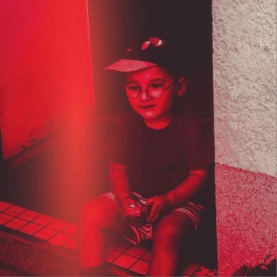 Samfire__'s profile picture. 23 y.o living a canon event,
part-time developer, full-time writer 🔦