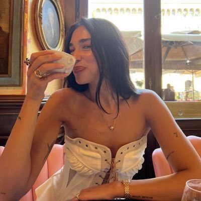 softbullgirl's profile picture. red bull & chaos 🏁 max ollie dr3🧃