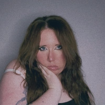 ravelledpearl's profile picture. I currently have 3 Ds in me.. dyslexia, depression and diabetes.                                          insta : megann.lleonard