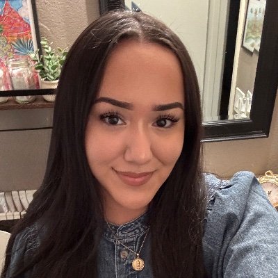 alee_celaya's profile picture. 