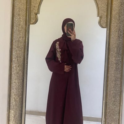 tmllnr's profile picture. je suis pauvre me dm pas pour ta fausse cagnotte, encore moins si tu sais pas écrire