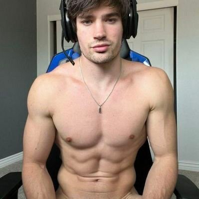 3b88i's profile picture. سُبحَانَ اللهِ وبحمدِهِ، سُبحَانَ اللهِ العظيم .