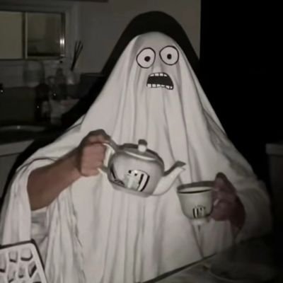 palefacedemon's profile picture. Lover of curviness 
And beautiful eyes. 

Banner is 
@seraph_sleeps