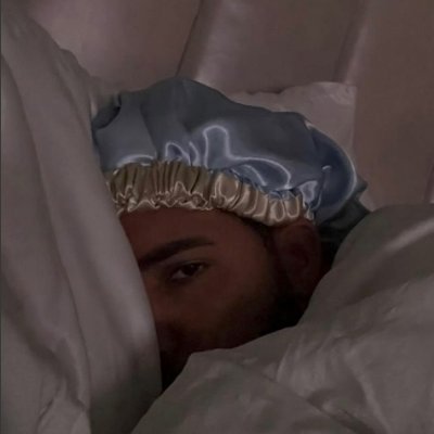 platinummolar's profile picture. Molecule