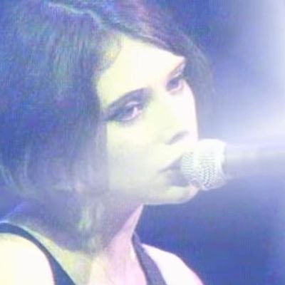 froufroumiffy's profile picture. can't believe how strange it is to be anything at all