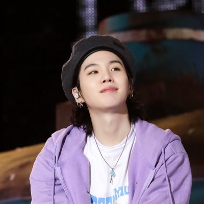 outrofuture's profile picture. Esta cuenta ya no la tendré activa, estaré en @tunainthebox, por si gustan seguirme allá 💜🫶🏼🫂