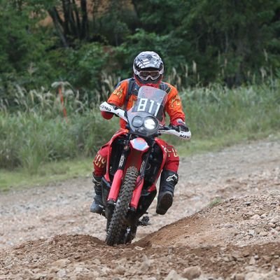 S8Hg61y0fV2qiPm's profile picture. 北陸でCRF250RALLYとXR650RとWR450F とスーパーキャリイ乗ってます。
オフロード初心者。フォロー大歓迎。