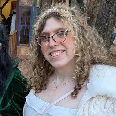 TheRadiantJade's profile picture. Proudly 🏳️‍⚧️ - Poly/Sapphic - Giganerd - MDNI
Current hyperfixations: Gundam + Beyblade