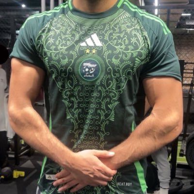 xebec750's profile picture. 1m95 @xebecpv750