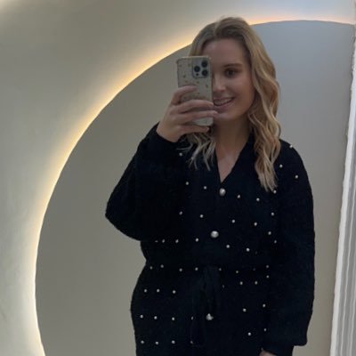 EmilyAmy_'s profile picture. “Hi baby”  - Delta Goodrem