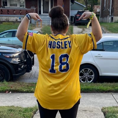 KenzieSmileMore's profile picture. ✝️ Follower of Christ - 🇺🇸 - 24 🤍 Banana Ball lover & K Club Member 💛- Support Our Troops 🎗 - “the only easy day was yesterday”