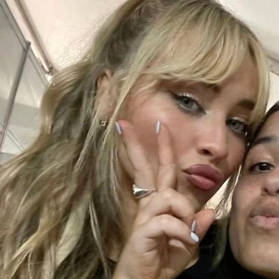 juliasecretz's profile picture. confissões de uma adolescente em crise