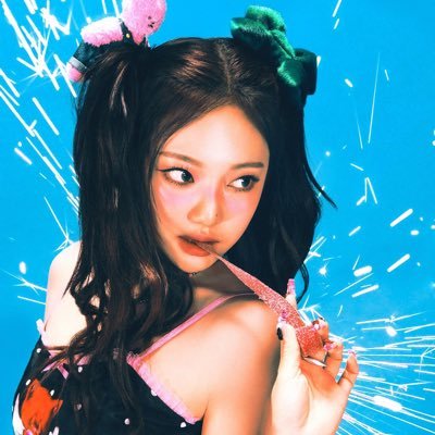 riyssy's profile picture. always out for something better 𓆝 𓆟 𓆞