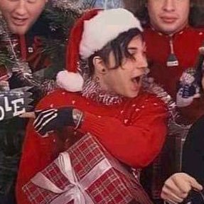 doublefknvmprs's profile picture. you can run away with me... || bio+pfp m/w @hamballslicker2 || seeing mcr + ptv 8/13 || he/they/it || 6teen || check pinned!