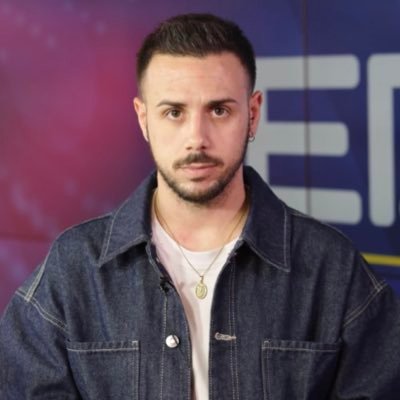 ElianVaya's profile picture. Periodista en @La_SER. Los viernes, de risas en @alziraradio || Ser faller és la millor versió de ser valencià. Mientras sea junto a ti SIEMPRE lo intentaría ❤️