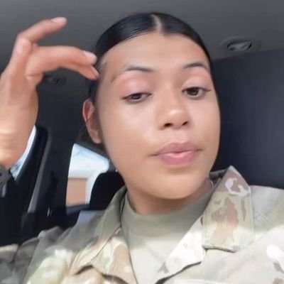 AmeliaTayl27317's profile picture. Psalms 46:5.... Isaiah 54:17
      military 🪖 🎖 
       single