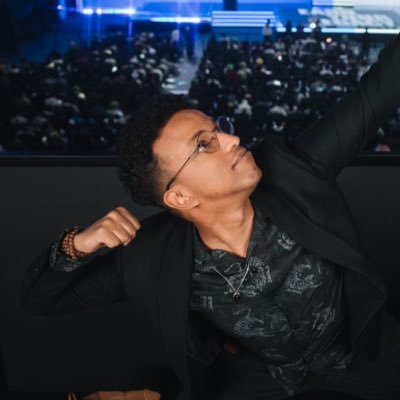 razlol's profile picture. Resident Lucian. LCS & LPL guy💫 🇨🇦Business Email: RazTeam@unitedtalent.com