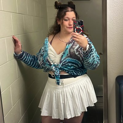 haleesu's profile picture. hales | philly | ♡ apex & phish | 27 // $kunzites