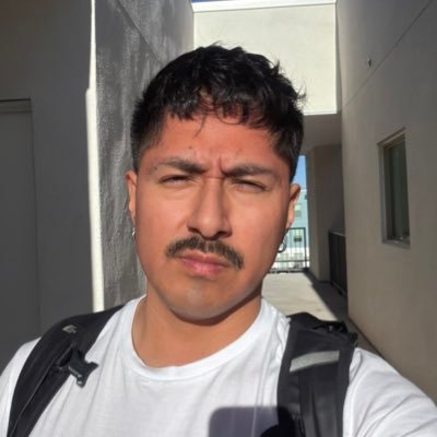 chnnl_o's profile picture. 🙊🙉🙈 • doctoral student, aquarius, slut (in theory)