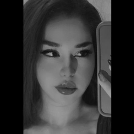 Yasamiiin__'s profile picture. سلام! 99% منشنای بنده مسخره بازی و حاوی مقادیری ناسزا هست. پس هموطن‌ هیچ چیز انقدر جدی نیست ؛خلقتو تنگ نکن💋😁 عرزشی❌️افغانی❌️