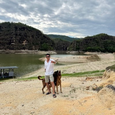 juanmorenosaez's profile picture. Ser feliz y ayudar al prójimo. !!inténtalo por Dios!!. Hala Madrid y viva River Plate. padre de 3 👸👸👸. A la DIESTRA siempre, como Dios manda