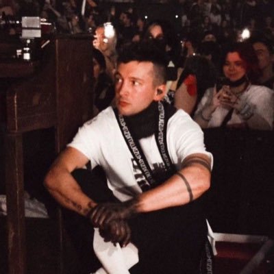 Tribute2zombiez's profile picture. Twenty one is a completely reasonable amount of pilots |-/