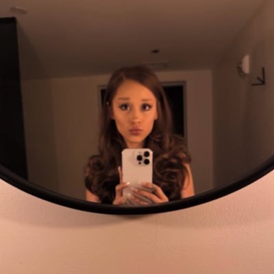 swtcld's profile picture. he/him || 20 || been a minute since i tasted something so sweet 🫧 || since 2012