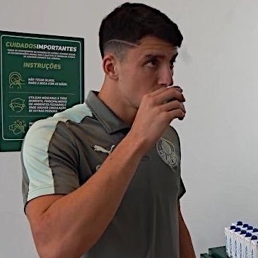 protectifavs's profile picture. beleza eu não respeito seu posicionamento e ainda acho que é um posicionamento burro