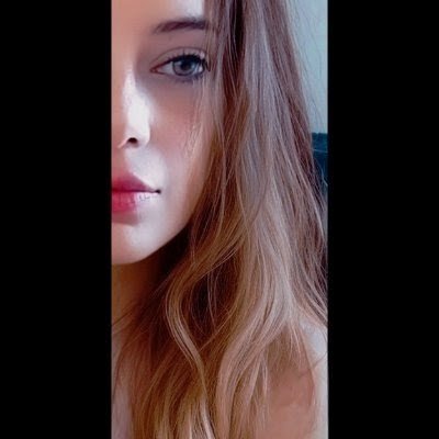 lormammu's profile picture. Amante de los libros, el café, la naturaleza, los colores del otoño...
Y música, siempre ❤️
                    ¡Solo yo con mi cara de nada!🎶