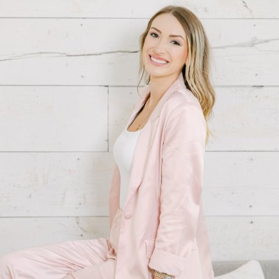 sydneyRome28's profile picture. Make America Great Again" First Amendment, 2A supporter, business owner, a mom. Promoting good ideas and resisting evil. Patriot, peace is the way.☮️🇺🇸